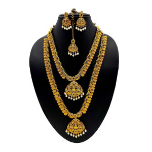 Elegant Temple Jewellery Set