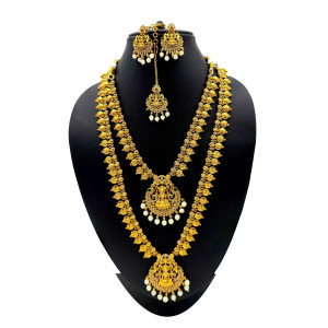 Traditional Matte Gold Bridal Necklace Set with Pearl Danglers