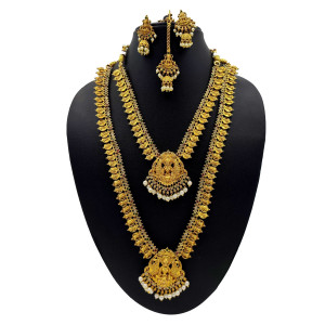 Luxurious Temple Jewellery Set