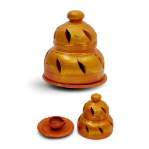 Handcrafted Terracotta Dome Diya Set with Base Plate – Traditional Clay Lamp Holder