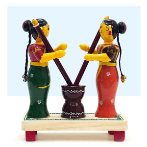 Etikoppaka Women Grinding Toy – Traditional Village Scene