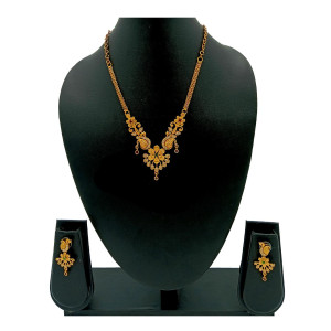 Elegant Floral Motif Gold-Plated Necklace Set with Earrings