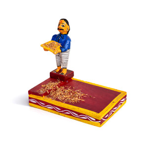 Kondapalli Farmer Sorting Paddy Figurine