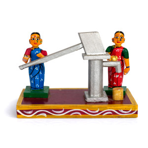 Kondapalli Traditional Flour Grinding Figurine Set