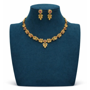 Floral Ruby Green Gold Necklace Set
