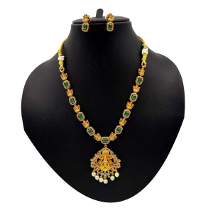 Radiant Temple Jewellery Set