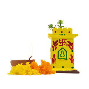 Traditional Thulasi Kota with Pyramid Design